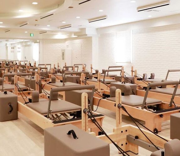 Rintosull 横須賀中央店 LAVA系統の女性専用ピラティススタジオです！