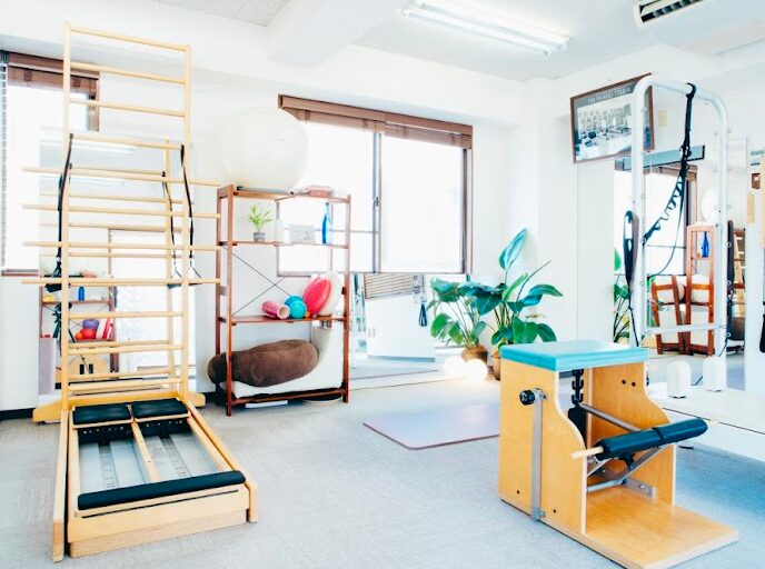 ピラティススタジオB＆B 南青山 PHIピラティスマスタートレーナー在籍・指導力に定評！