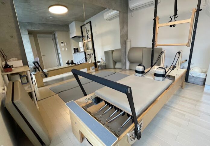 STUDIO IVY PILATES 北参道店 北参道駅徒歩3分・洗練された清潔感のあるスタジオ！