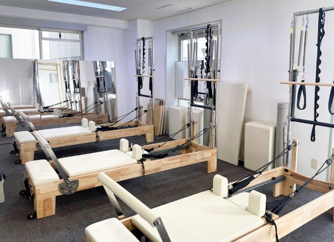 Pilates Mee 西中島南方・新大阪店 最大3名のセミパーソナル定額制で高コスパ！