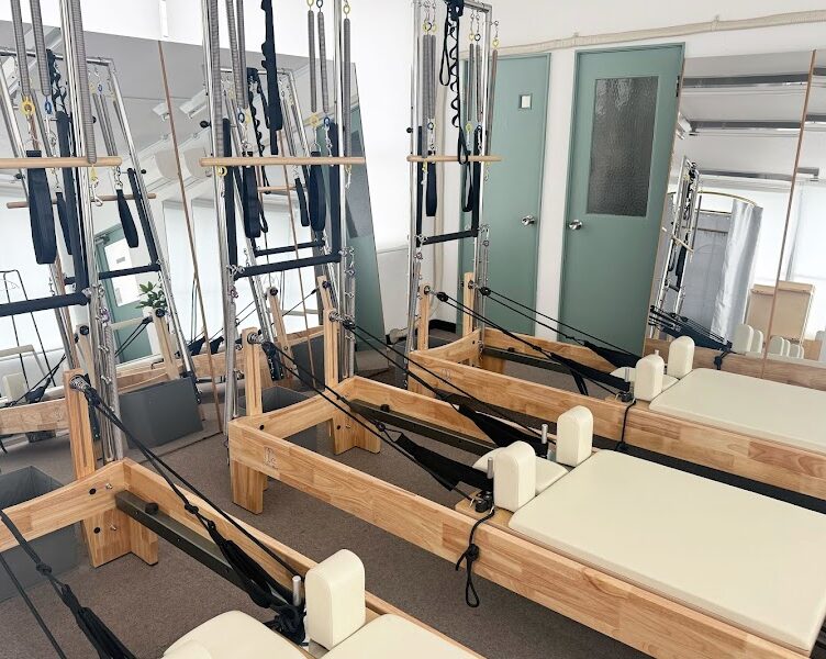 Pilates Mee 新小岩店 最大3名セミパーソナル！