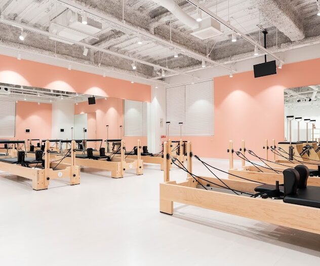 URBAN CLASSIC PILATES 昭和町 昭和町駅徒歩1分のマシンピラティス×TRXサーキット形式30分