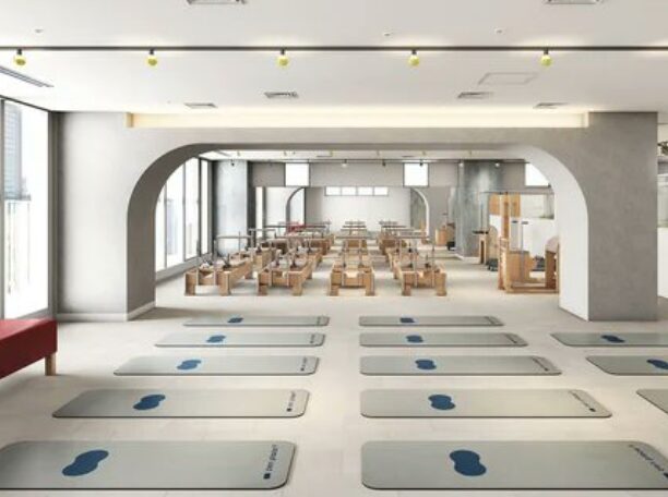 zen place pilates 福岡薬院スタジオ 福岡薬院スタジオの明るく開放的な空間